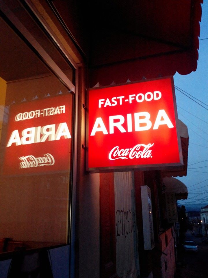 Fast Food Ariba Dej